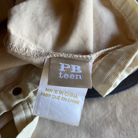 Two standard sized pillow shams wizards never used from Pottery Barn teen - Picture 4 of 4